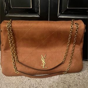 Saint Laurent
Jamie 4.3 Shoulder Bag. Color caramel camel.
